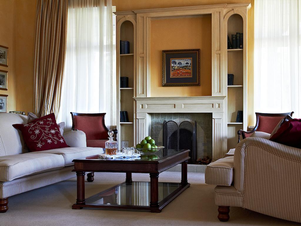 Parkes Manor Hotel นิสนา ภายนอก รูปภาพ